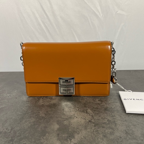 SOLD - Givenchy 4G Crossbody Bag - Picture 2 of 16